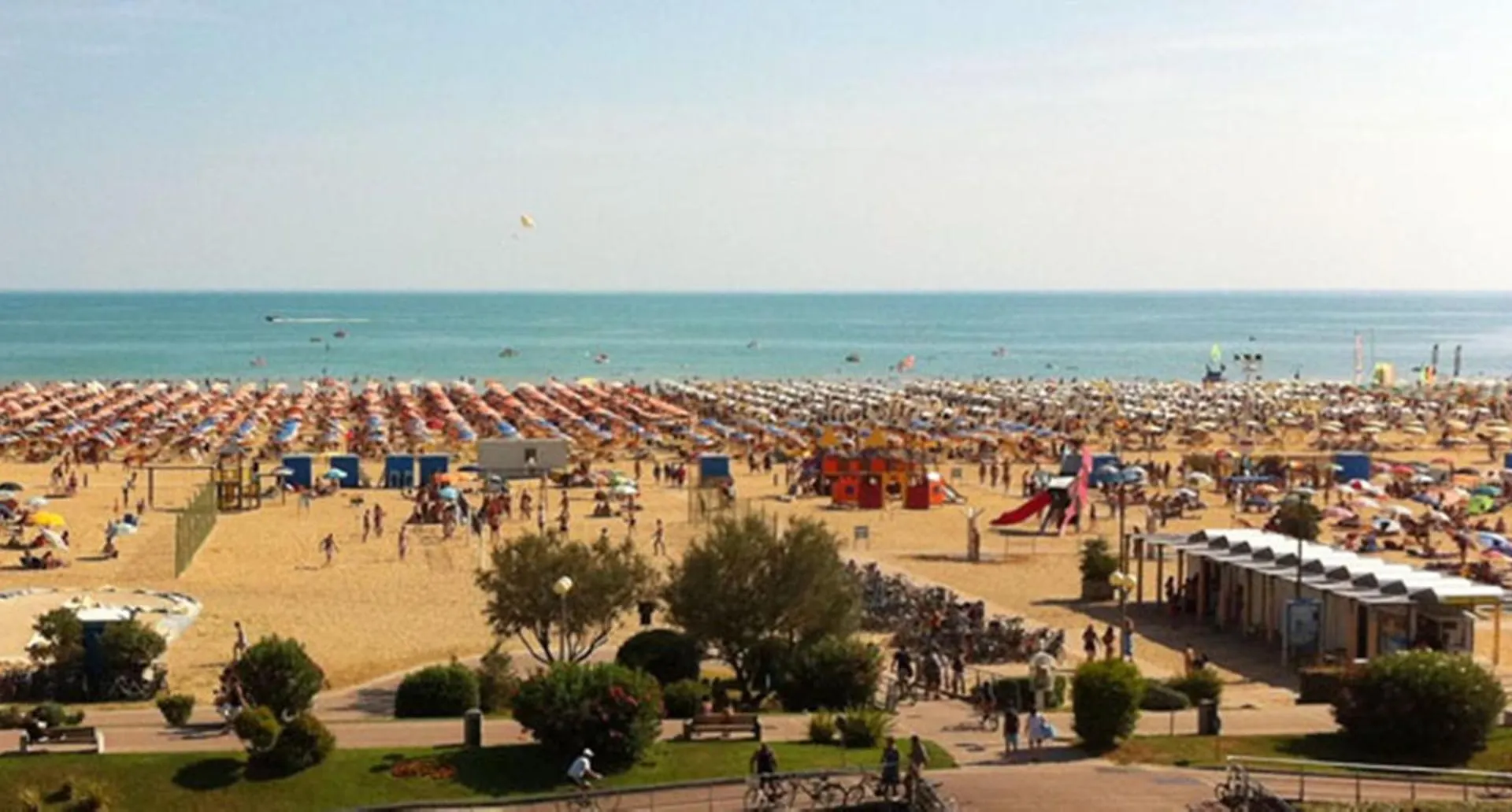 Colourful Flat In The Heart Of Bibione - Beahost Apartment