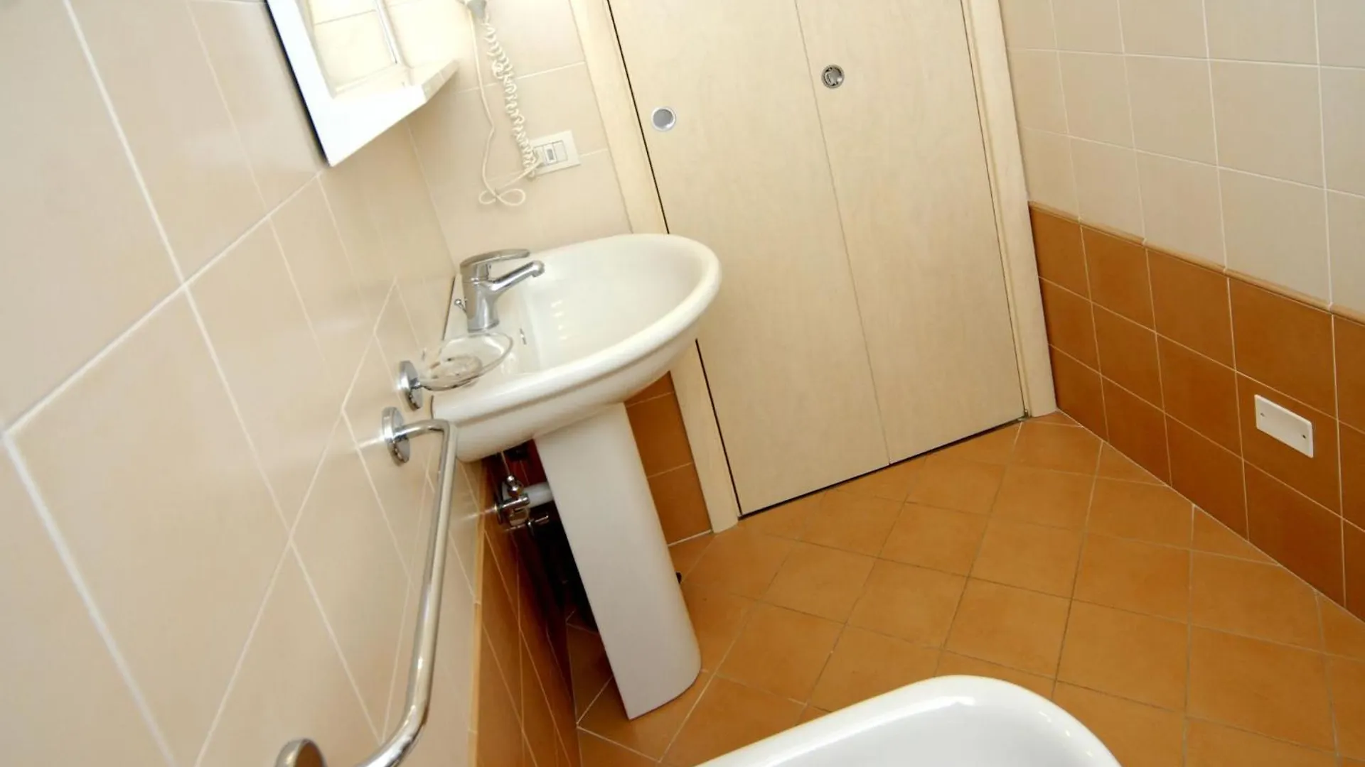 Colourful Flat In The Heart Of Bibione - Beahost Apartment