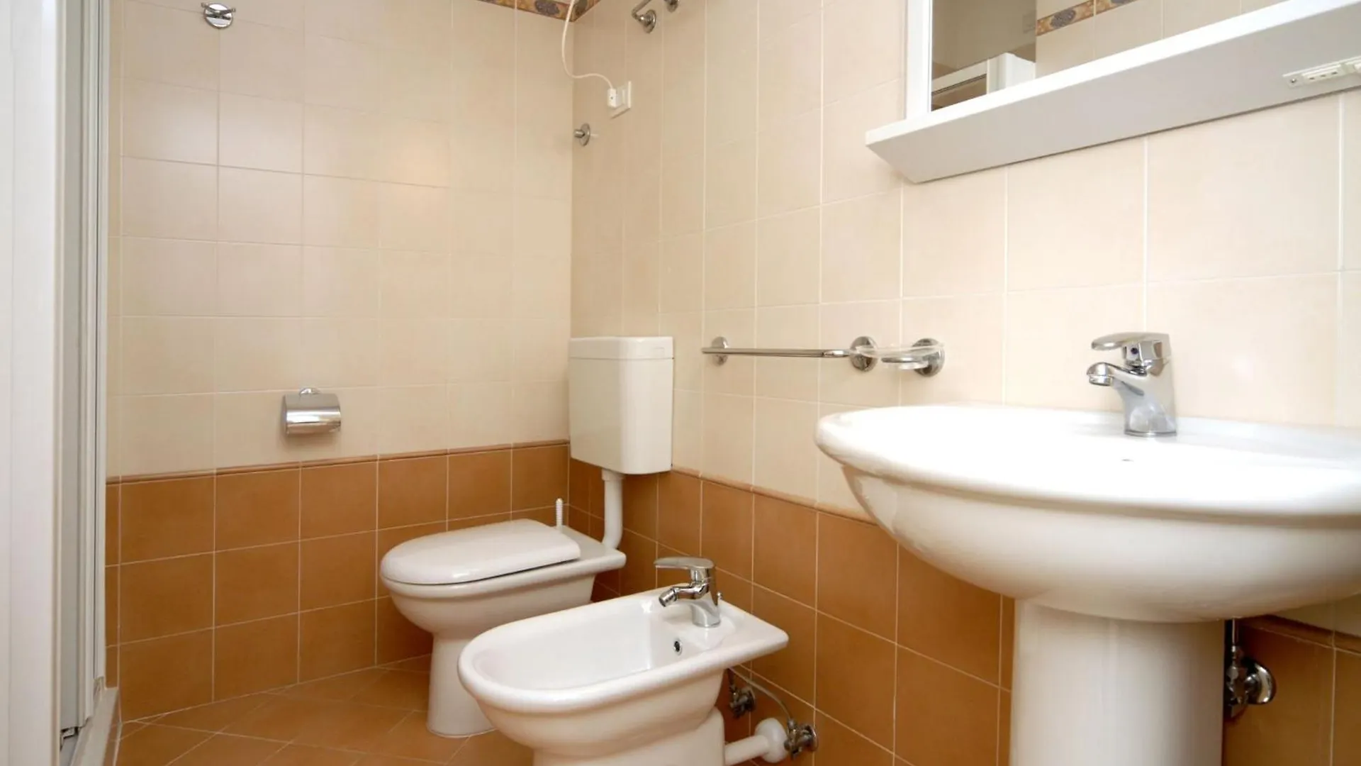 Colourful Flat In The Heart Of Bibione - Beahost Apartment