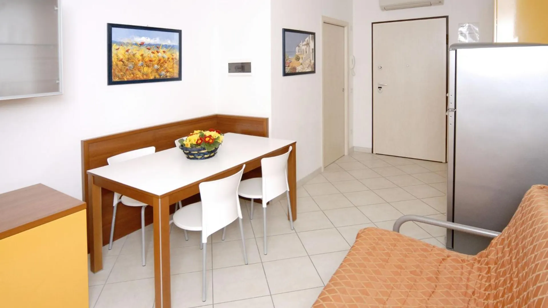 Colourful Flat In The Heart Of Bibione - Beahost Apartment